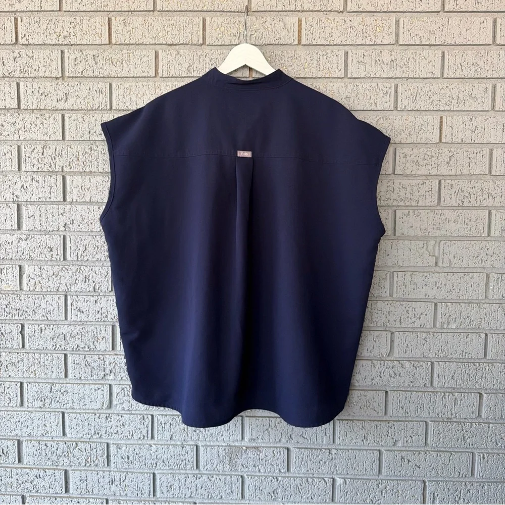 Figs Rafaela Oversized Scrub Top Navy Blue Size XL - Picture 5 of 7